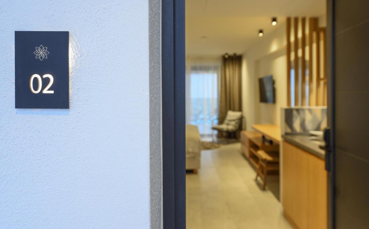 Alea Suites -Adults Only And Kids 14 Plus Asproválta Exteriér fotografie